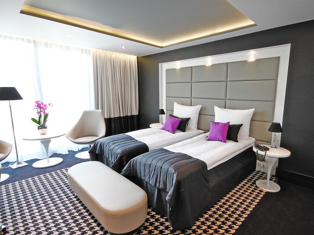 Piano Hotel & Restaurant Opole Room photo