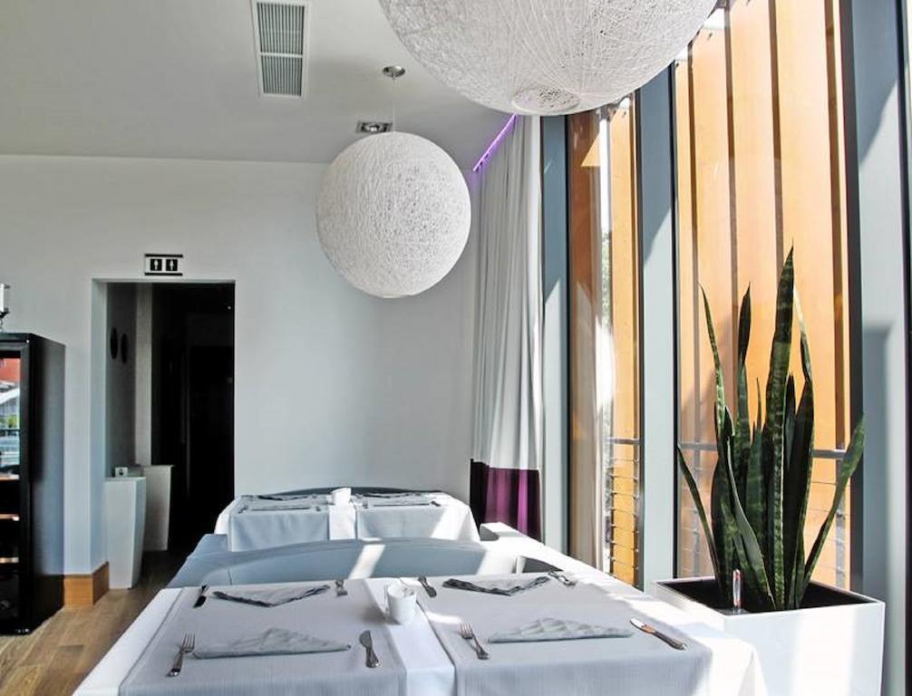 Piano Hotel & Restaurant Opole Exterior photo